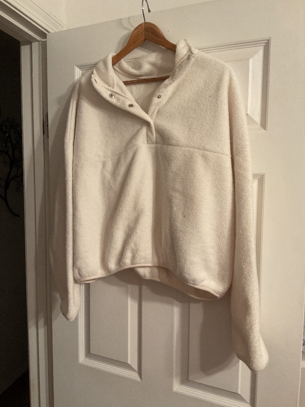 Cream fleece pullover size large